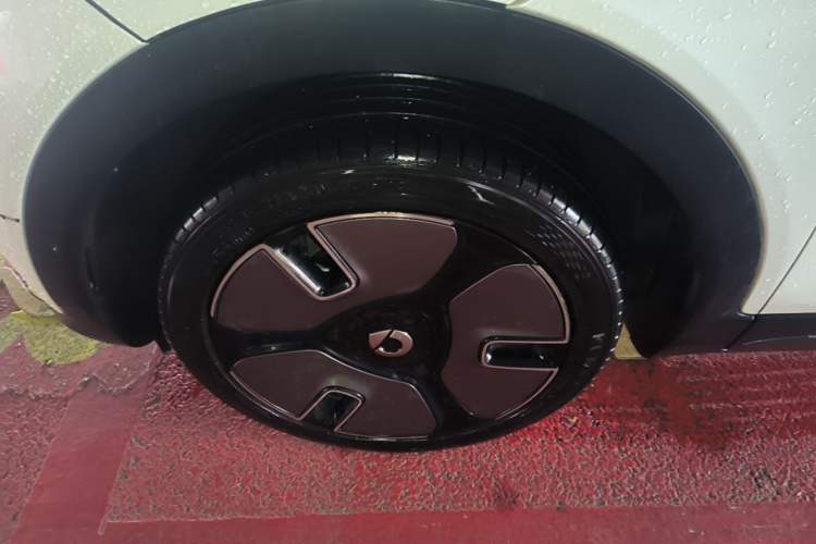 Used smart #1 2022 Premium Edition Left Front Wheel Hub