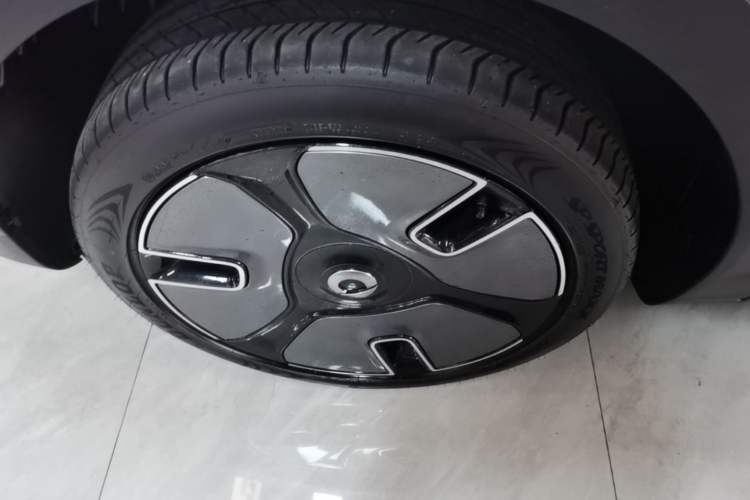 Used smart #1 2022 Premium Edition Left Front Wheel Hub