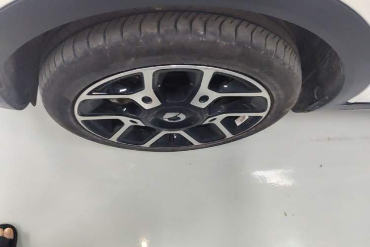 Used smart #1 2022 Pulse Heartbeat Edition Left Front Wheel Hub