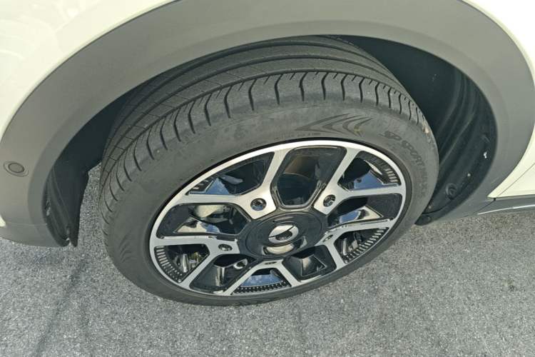 Used smart #1 2022 Pulse Heartbeat Edition Left Front Wheel Hub