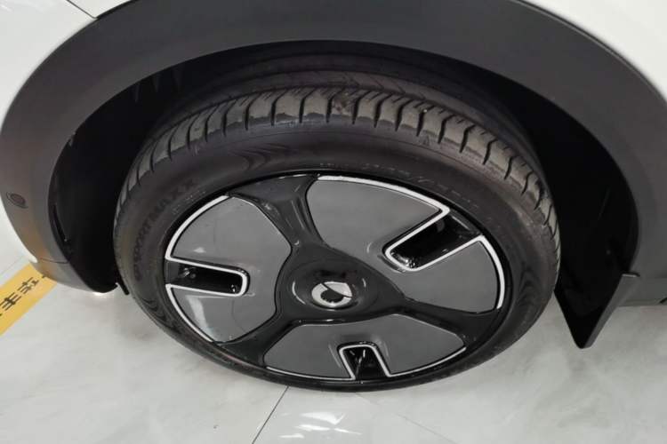 Used smart #1 2022 Premium Edition Left Front Wheel Hub
