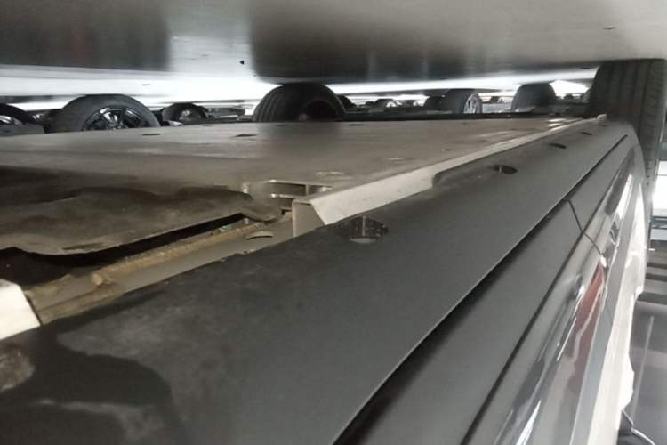 Used smart #1 2022 Premium Edition Left Side Sill
