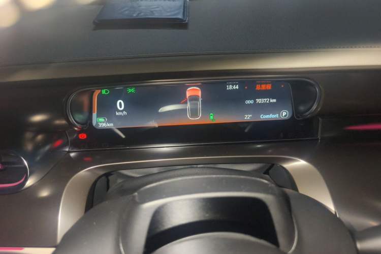 Used smart #1 2022 Premium Edition Odometer Close Up