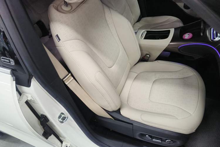 Used smart #1 2022 Pulse Heartbeat Edition Right Front Seat