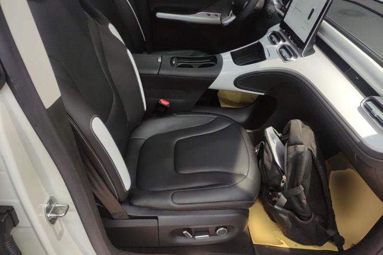 Used smart #1 2022 Pulse Heartbeat Edition Right Front Seat