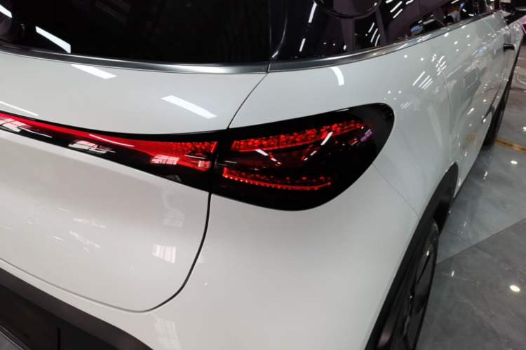 Used smart #1 2022 Premium Edition Right Rear Taillight