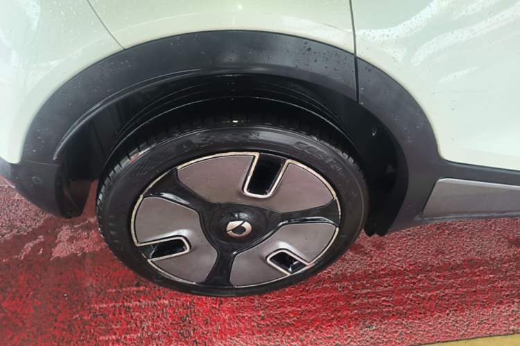 Used smart #1 2022 Premium Edition Right Rear Wheel Hub
