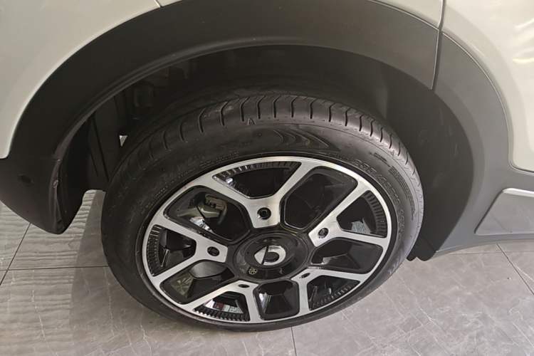Used smart #1 2022 Pulse Heartbeat Edition Right Rear Wheel Hub