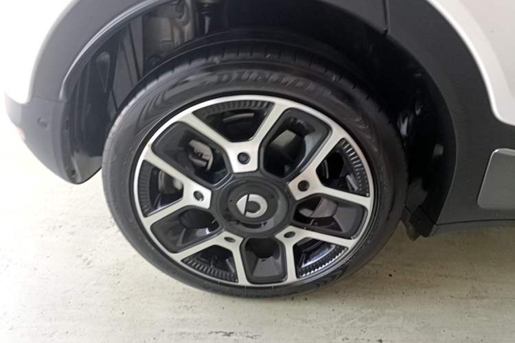 Used smart #1 2022 Pulse Heartbeat Edition Right Rear Wheel Hub