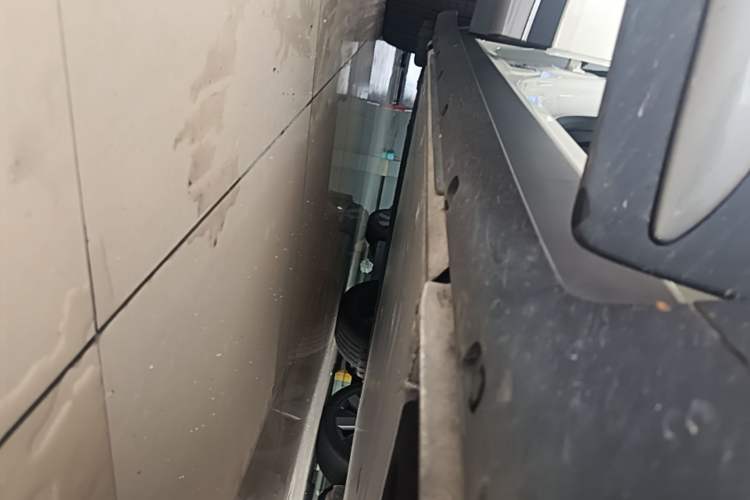 Used smart #1 2022 Premium Edition Right Side Sill