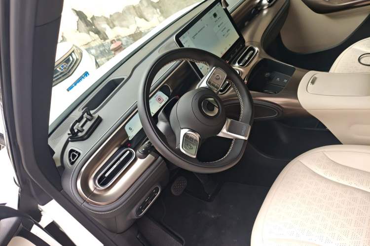 Used smart #1 2022 Premium Edition Steering Wheel