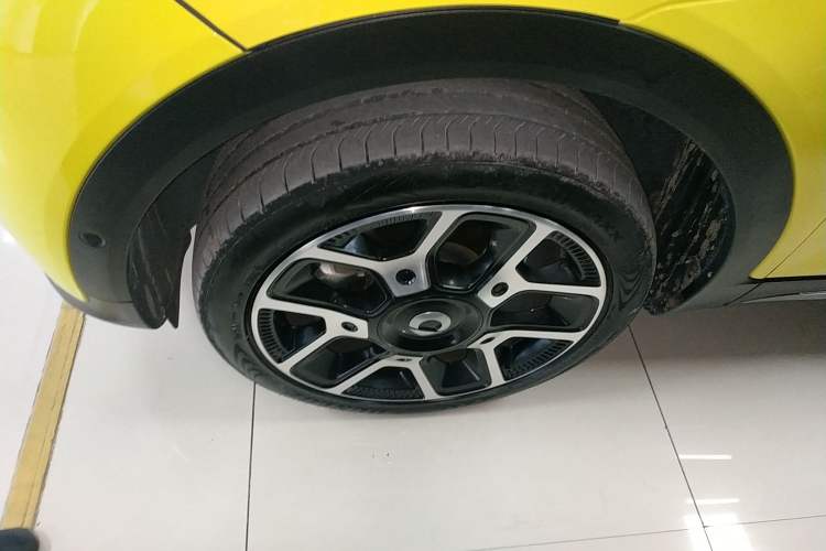 Used smart #1 2022 Pulse Heartbeat Edition Left Front Wheel Hub