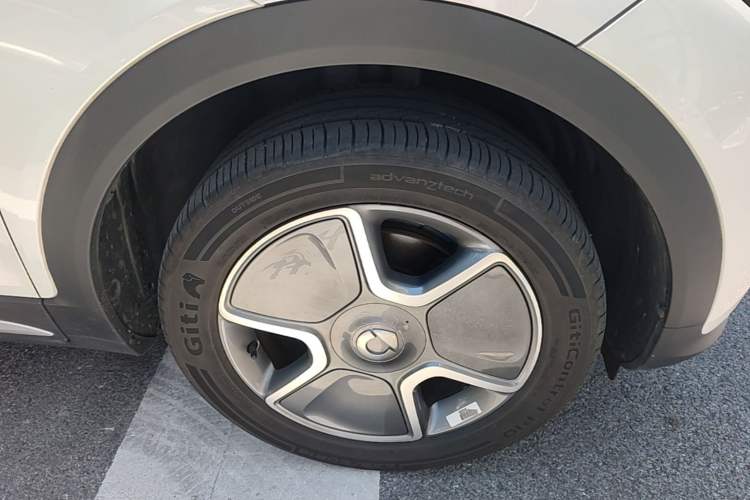 Used smart #1 2023 Pro Edition Right Front Wheel Hub