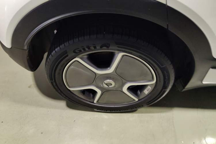 Used smart #1 2023 Pro Edition Right Rear Wheel Hub
