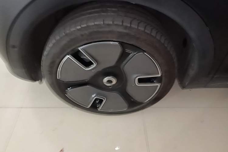 Used smart #1 2024 Dynamic Luxury Edition Left Front Wheel Hub