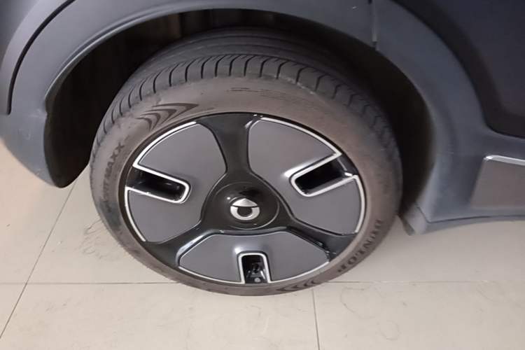 Used smart #1 2024 Dynamic Luxury Edition Right Rear Wheel Hub