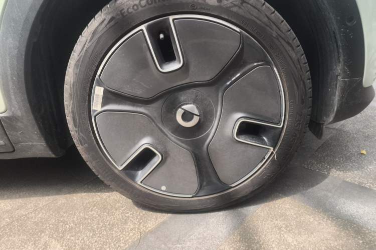 Used smart #1 2024 Dynamic Luxury Edition Right Front Wheel Hub