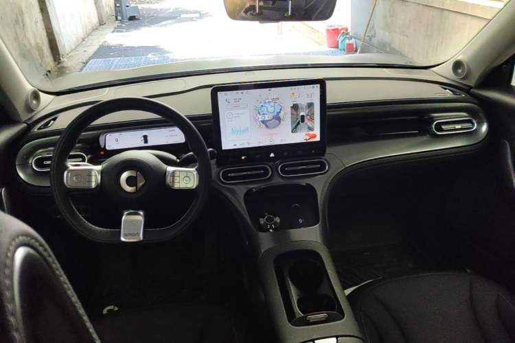 Used smart #1 2024 Dynamic Long-Range Edition Center Console