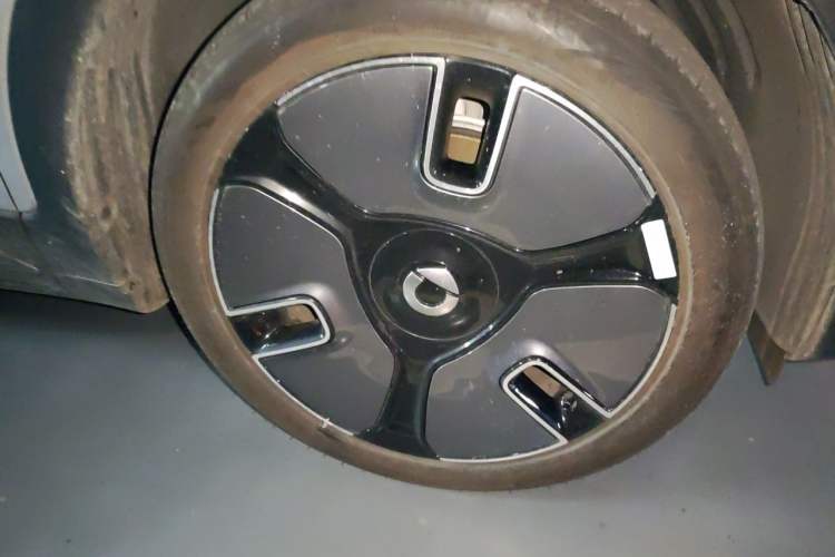 Used smart #1 2024 Dynamic Luxury Edition Right Front Wheel Hub