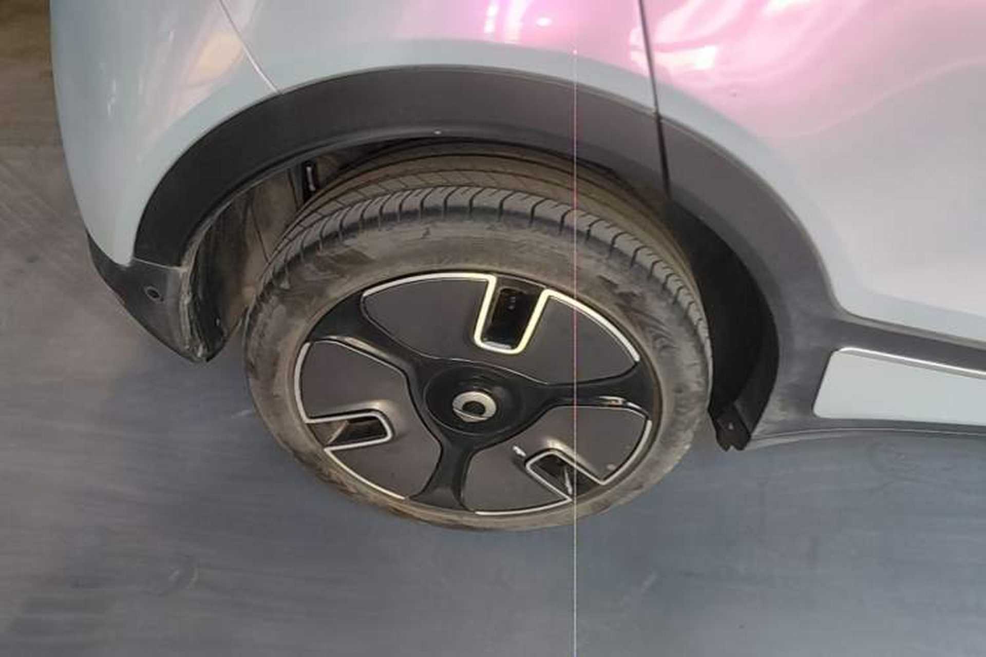 Used smart #1 2024 Premium Edition Right Rear Wheel Hub