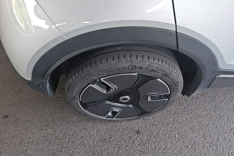 Used smart #1 2024 Premium Edition Right Rear Wheel Hub