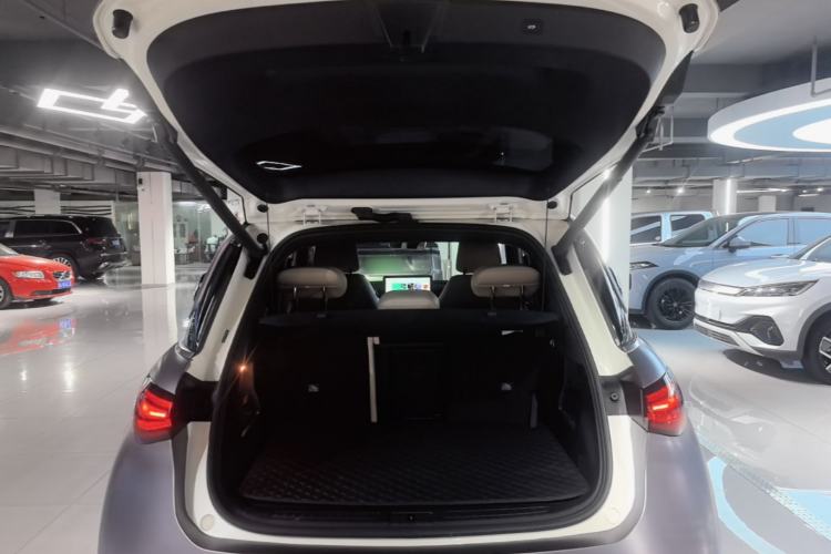 Used smart #1 2024 Premium Edition Trunk