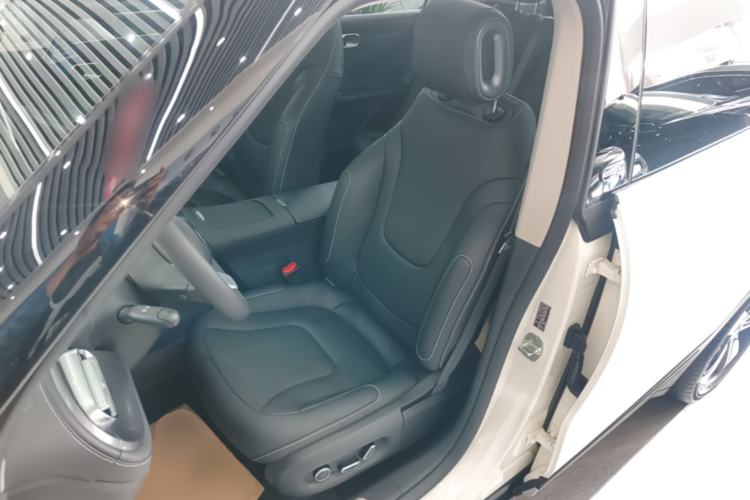 Used smart #1 2024 Dynamic Standard Edition Left Front Seat
