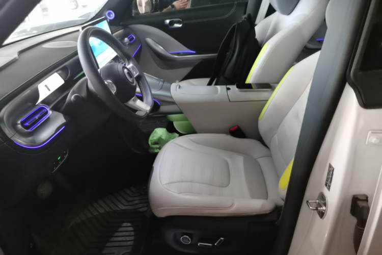 Used smart #1 2024 Dynamic Long-Range Edition Left Front Seat