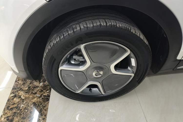 Used smart #1 2024 Dynamic Long-Range Edition Left Front Wheel Hub