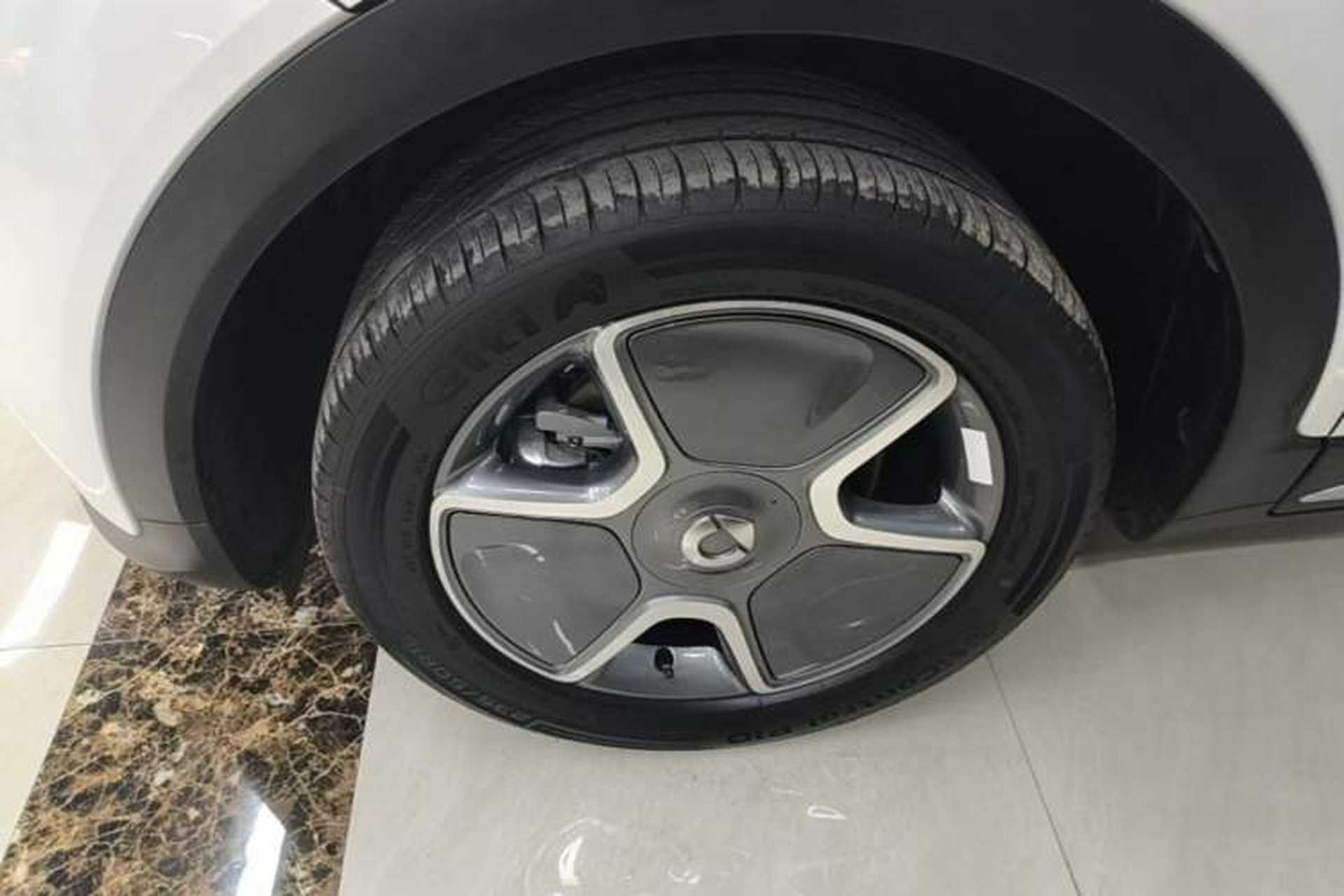 Used smart #1 2024 Dynamic Long-Range Edition Left Front Wheel Hub