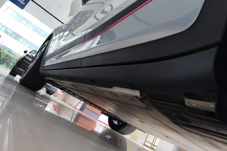 Used smart #1 2024 Dynamic Standard Edition Left Side Sill