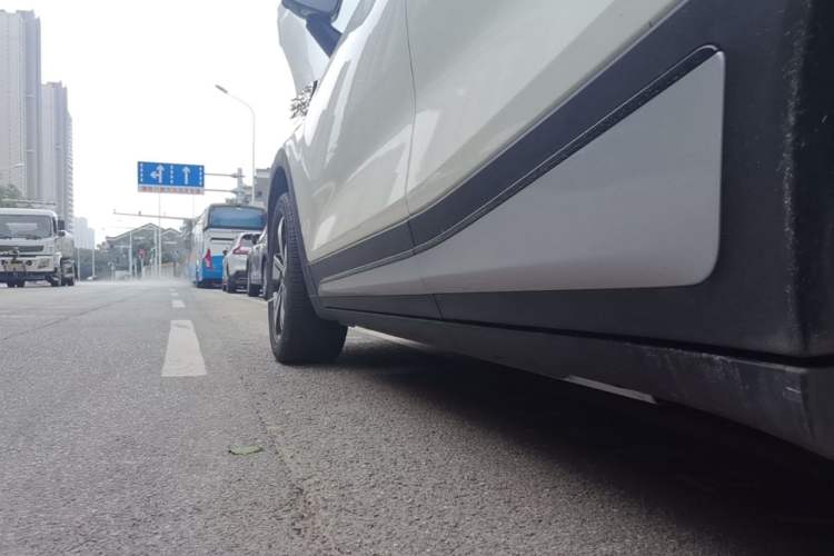 Used smart #1 2024 Dynamic Standard Edition Left Side Sill