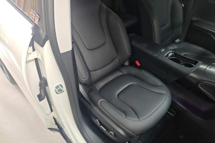 Used smart #1 2024 Dynamic Standard Edition Right Front Seat