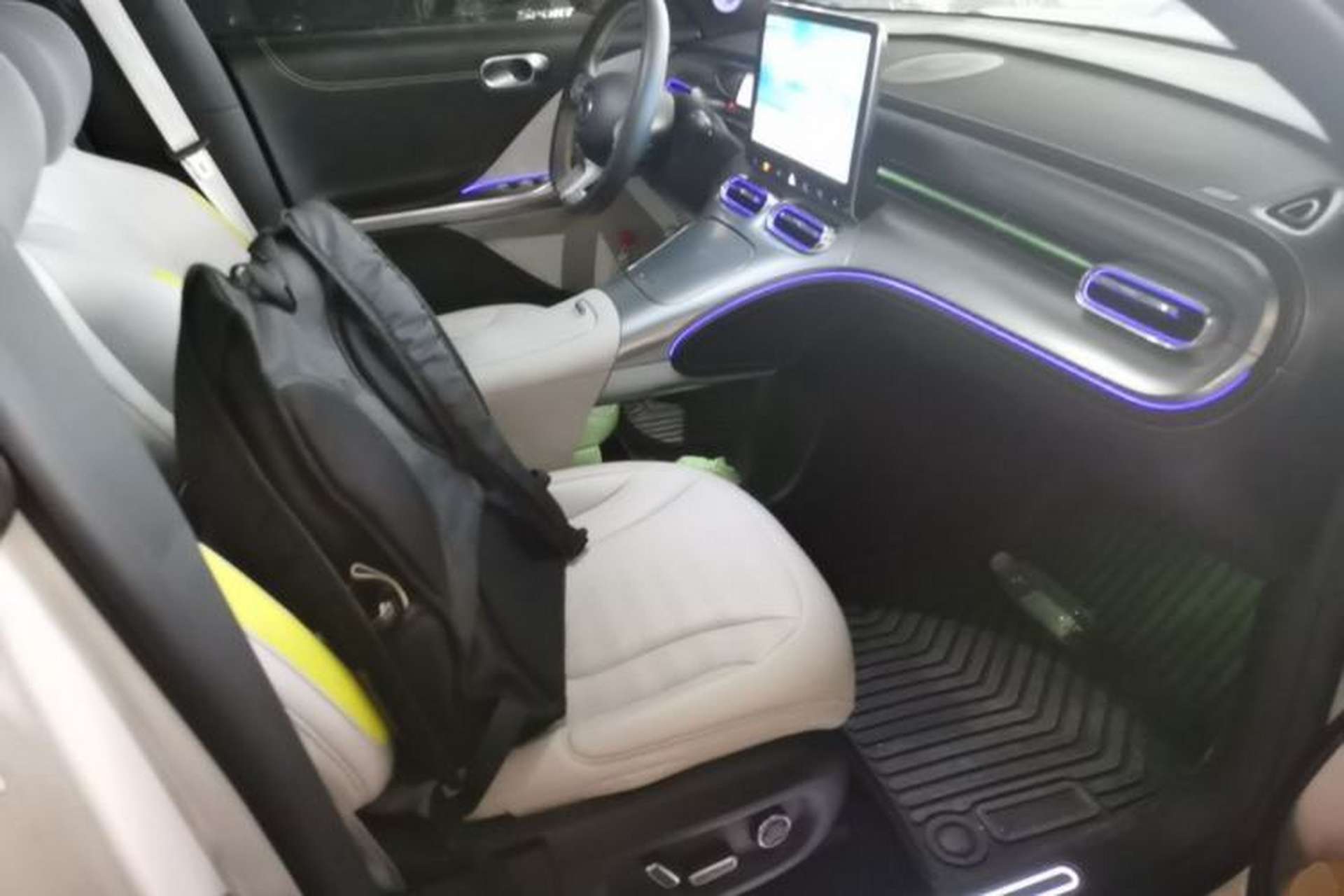 Used smart #1 2024 Dynamic Long-Range Edition Right Front Seat