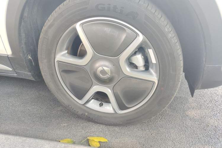 Used smart #1 2024 Dynamic Long-Range Edition Right Front Wheel Hub