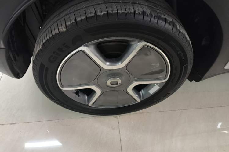 Used smart #1 2024 Dynamic Long-Range Edition Right Rear Wheel Hub