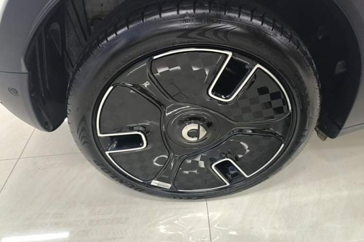 Used smart #1 2024 Platinum Edition Right Rear Wheel Hub