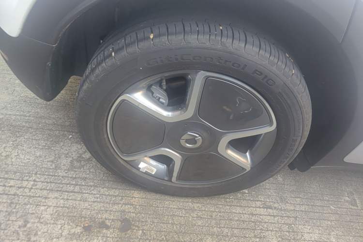 Used smart #1 2024 Dynamic Standard Edition Right Rear Wheel Hub