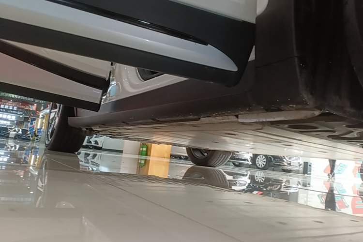 Used smart #1 2024 Dynamic Standard Edition Right Side Sill