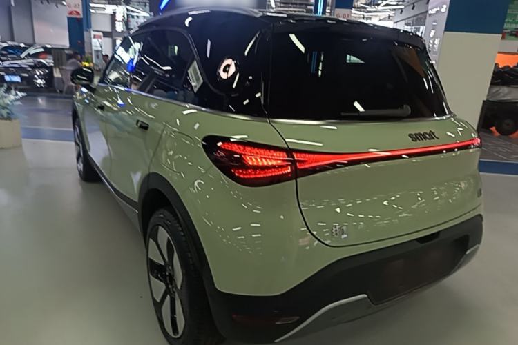 Used smart #1 2026 Dynamic New Luxury Edition Rear Left 45 Deg