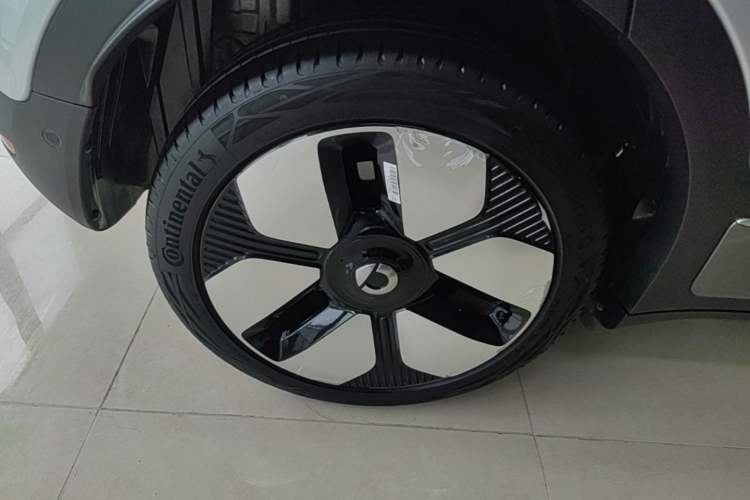 Used smart #1 2026 Dynamic New Luxury Edition Right Rear Wheel Hub