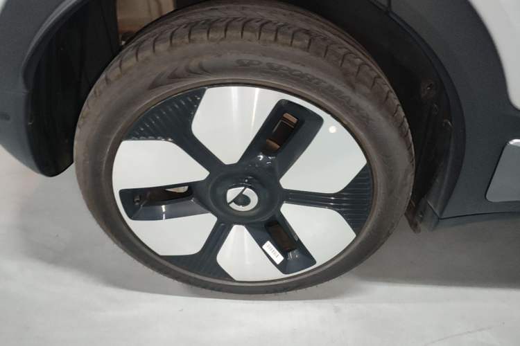 Used smart #1 2026 Dynamic New Luxury Edition Right Rear Wheel Hub