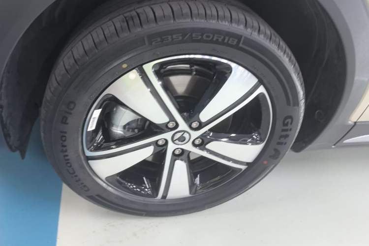 Used smart #1 2026 Dynamic Long-Range Edition Left Front Wheel Hub