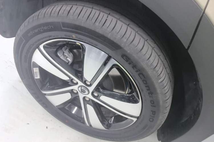 Used smart #1 2026 Dynamic Long-Range Edition Right Rear Wheel Hub