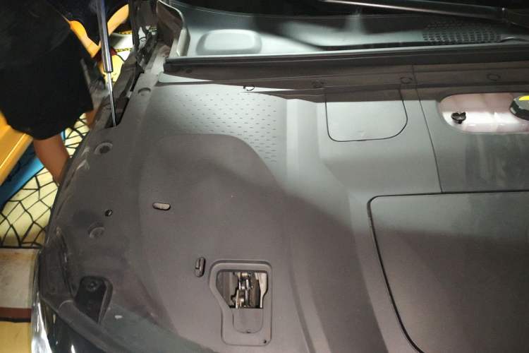 Used smart #3 2023 BRABUS Performance Edition Engine Bay Right