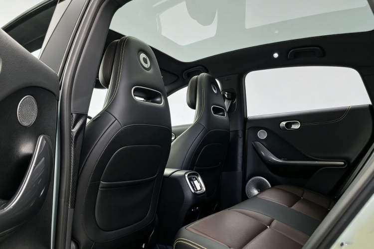 Used smart #3 2023 Pulse Four-Wheel Drive Edition Headliner