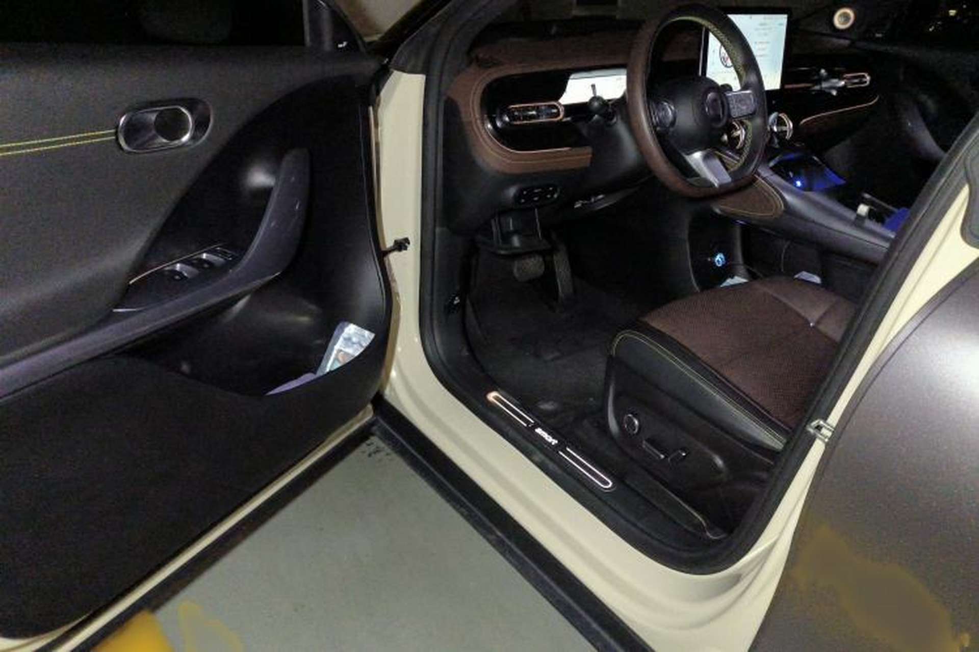 Used smart #3 2023 Pulse Four-Wheel Drive Edition Interior 3