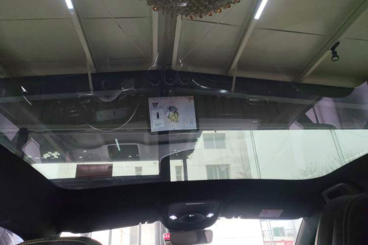 Used smart #3 2023 Pulse Four-Wheel Drive Edition Headliner