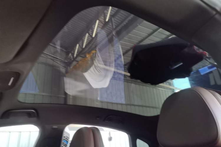 Used smart #3 2023 Pulse Four-Wheel Drive Edition Headliner