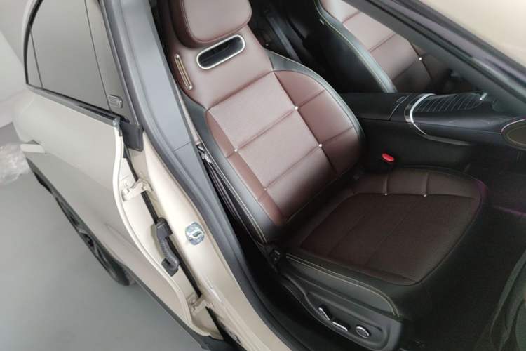 Used smart #3 2023 Pulse Four-Wheel Drive Edition Right Front Seat